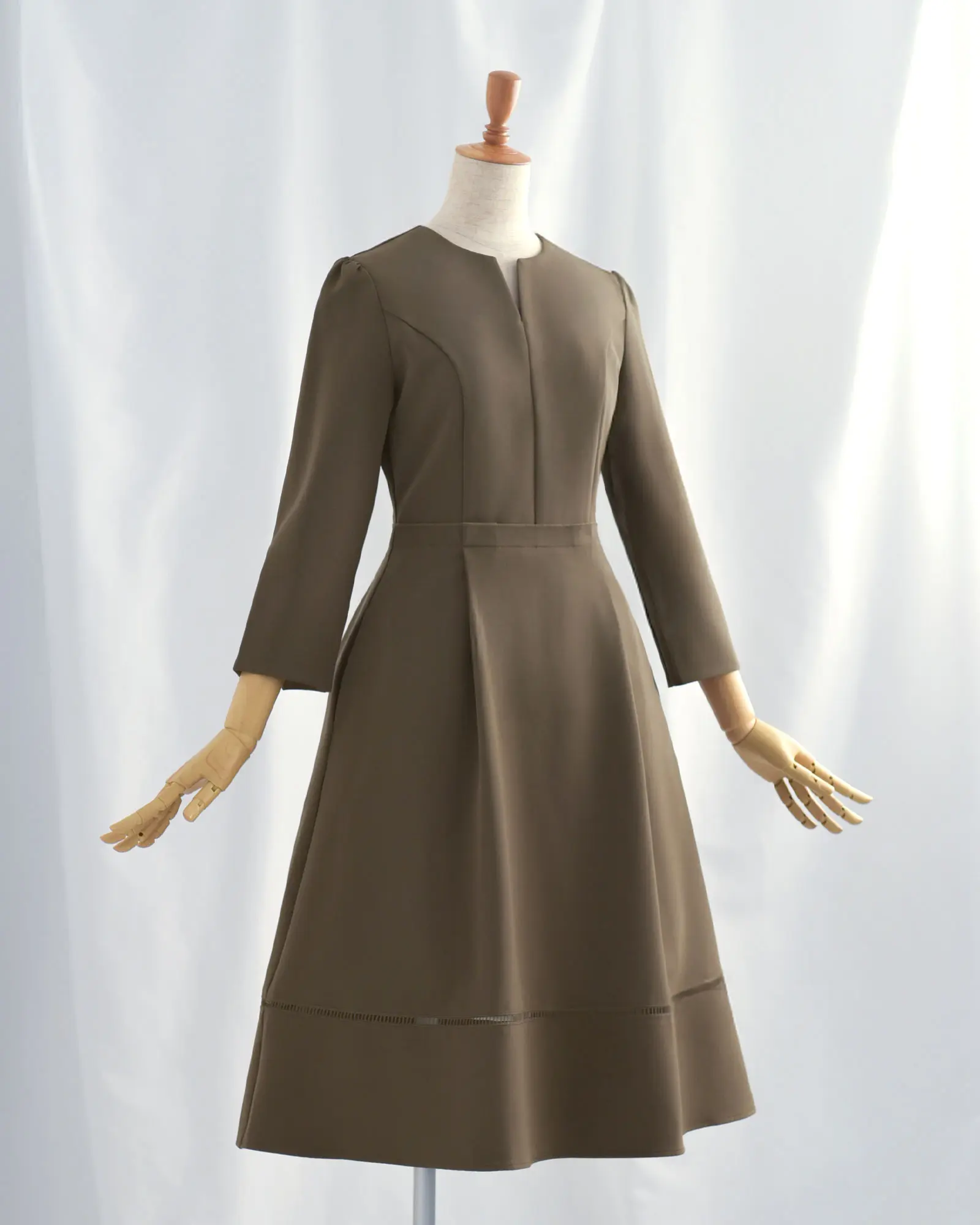 七五三は、ママも美しく――［2025年最新］きれいめワンピースで叶える一